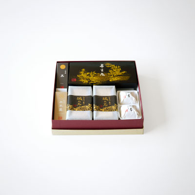 早い者勝ちです！花器　小森松庵 作 2025，格安 黒松 盆栽 樹高11cm 強捻転がかっこいい 極太ミニ 小品！！