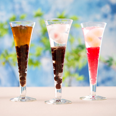 第4回のプレゼントは、森八の「和の夏ゼリー8本入り」