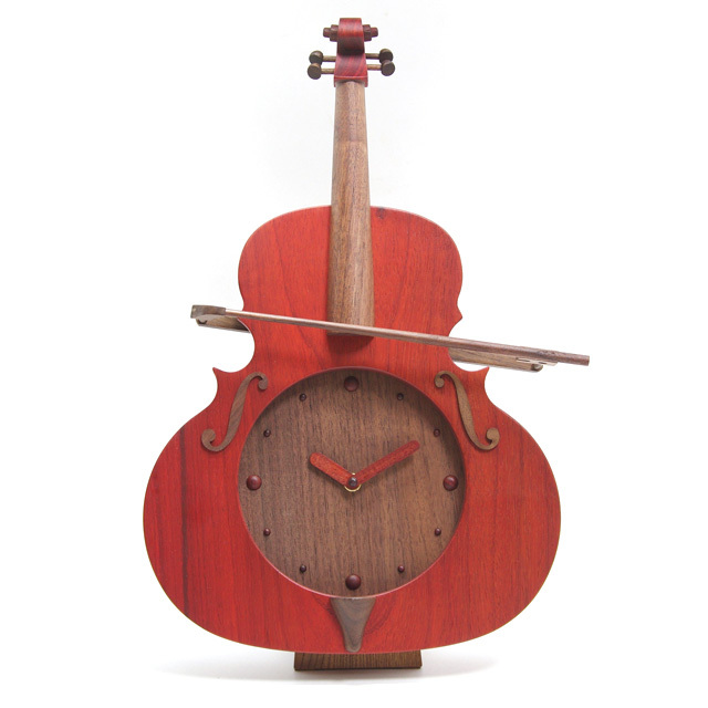 まるでバイオリンを弾いているよう♪天然木でつくられた「 バイオリン