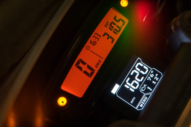 CUMPAN ユニバーサルモデル（汎用）コックピットアシスタント デジタル