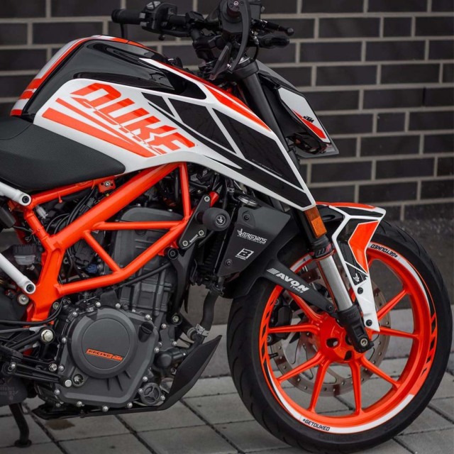 KTM 125 200 250 390 DUKE カウル一式 オリジナルデカール KTM 125 200 250 390 DUKE カウル一式 オリジナルデカール