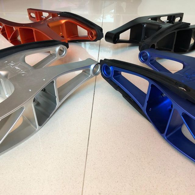 とりごもく アームセット スキッドレーシング 楽天市場】車検OK JZX100 調整式 リア アーム 3点セット ロアアーム