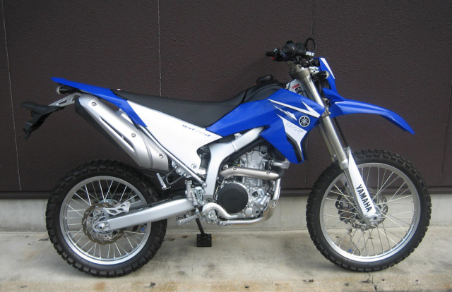 WR250XWR250Rスパイラルハイシート｜シート