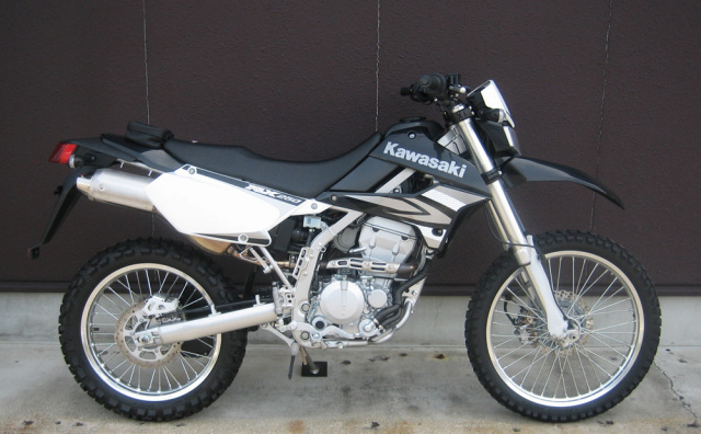 SPIRAL スパイラル ステップシート KAWASAKI KLX250/D-TRACKER-X 08-17