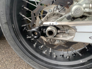 S*o様 ハスクバーナ　FS450 用　リヤ　アクスル　スライダー ハスクバーナ FS450 用 リヤ アクスル スライダー