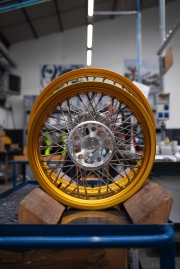 【アウトレット】alpina アルピナチューブレスホイールセット ロードモデル BMW R1200GS F2.15-21 R4.25-17