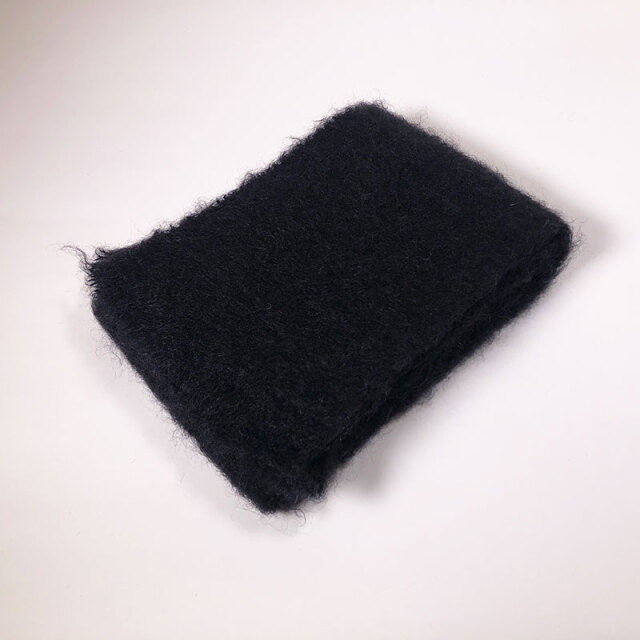 FOULARD LISO モヘアボリュームマフラー　Black ユニセックスアイテム モヘアライクボリュームマフラー