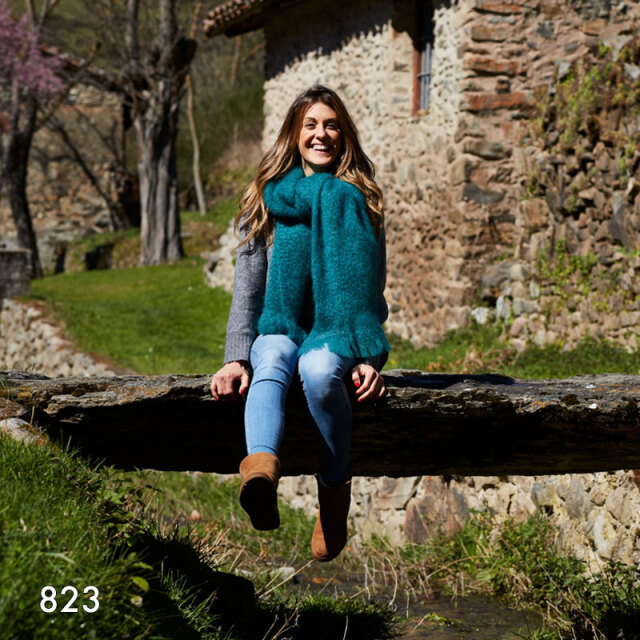 MANTAS EZCARAY マンタス エスカライ SCARF LISO 35cm×170cm