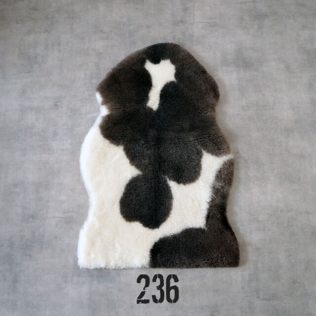 spottyムートンラグ#236