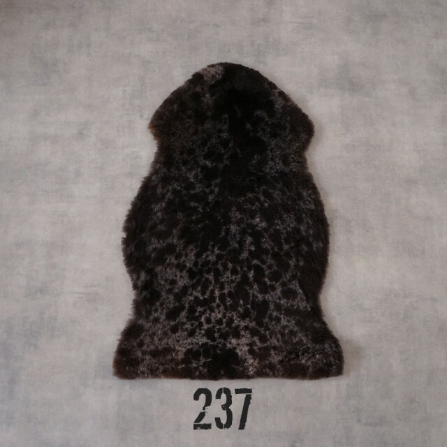 spottyムートンラグ#237