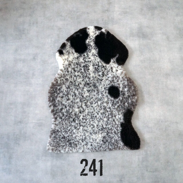 spottyムートンラグ#241