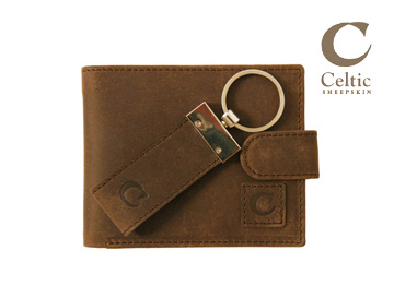 Celticセルティック 二つ折り財布とキーリングセット
