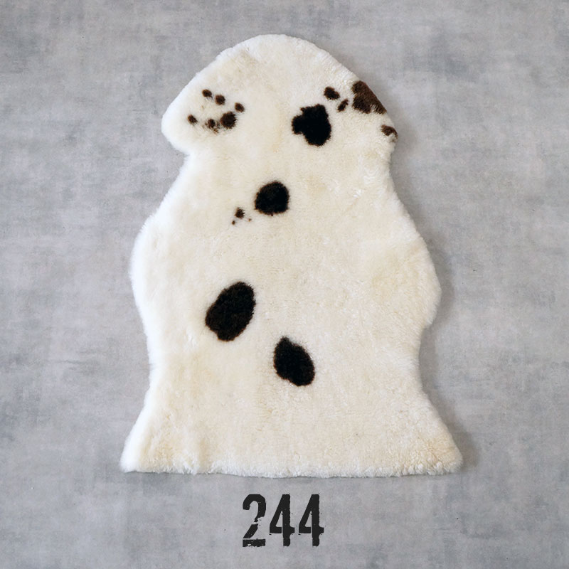 spottyムートンラグ#244