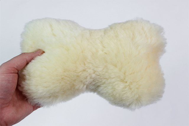 【日本製】 ムートンペット用品 短毛 「ボーンピロークッション」