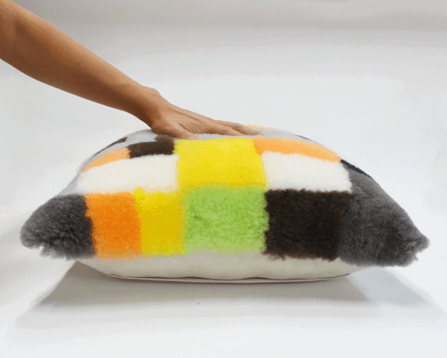 ムートンアップサイクルクッション