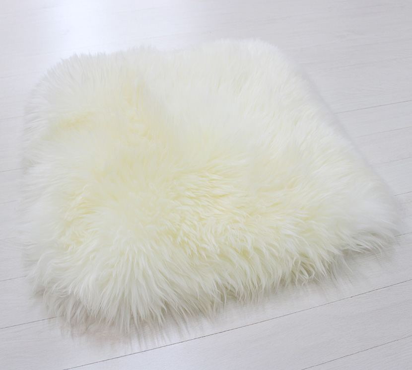 ムートンクッション　再加工シリーズ