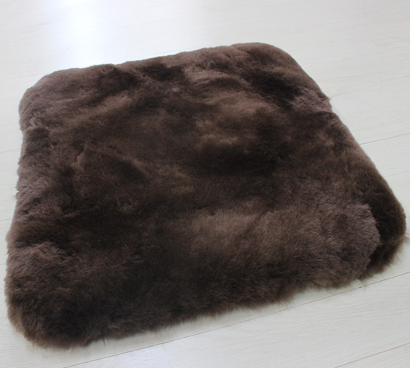 ムートンクッション　再加工シリーズ