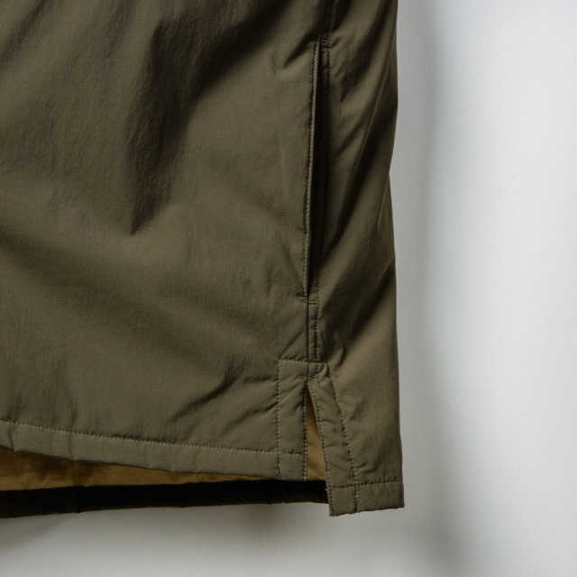 MOVERポリダウンジャケット