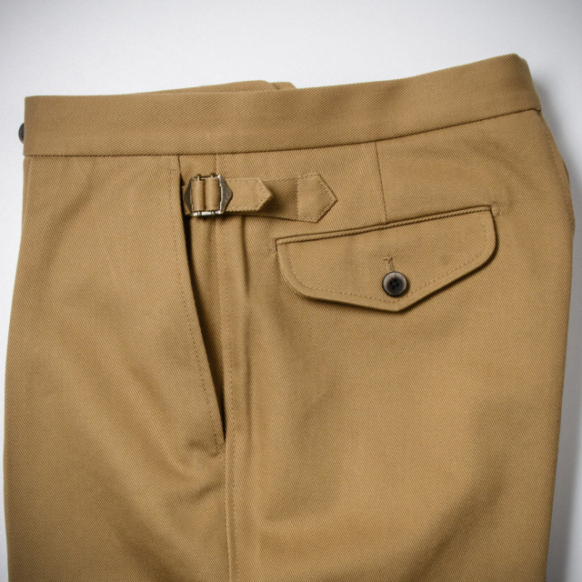 １０タックミリタリーパンツ