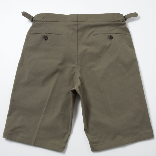 ATON / COTTON LINEN VOILE TWO TUCKED EASY SHORTS | THE