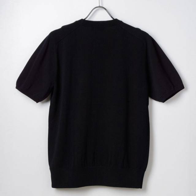 クルーネックセーター