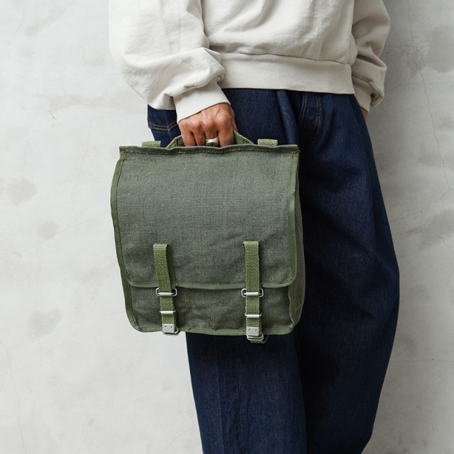 ミリタリー卸売仕入れ問屋M.Q.C 軍放出品 デッドストック バッグ