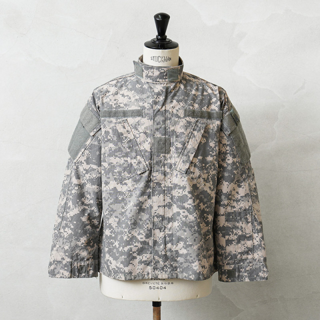 実物 新品 デッドストック 米軍 ACU FLAME RESISTANT コンバット ジャケット UCP