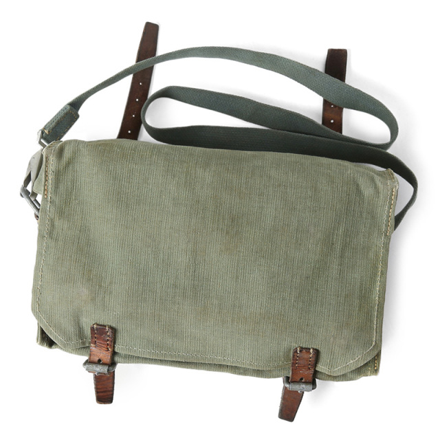 実物 USED スイス軍 ARMY ヴィンテージ ツール ショルダーバッグ