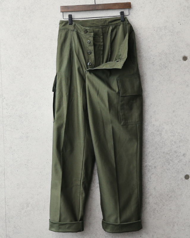ミリタリー 卸売 仕入れ 問屋 実物 新品 デッドストック オランダ軍