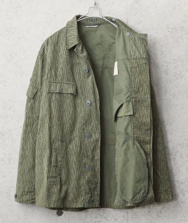 実物 実物 USED 東ドイツ軍 レインドロップカモ フィールドジャケット