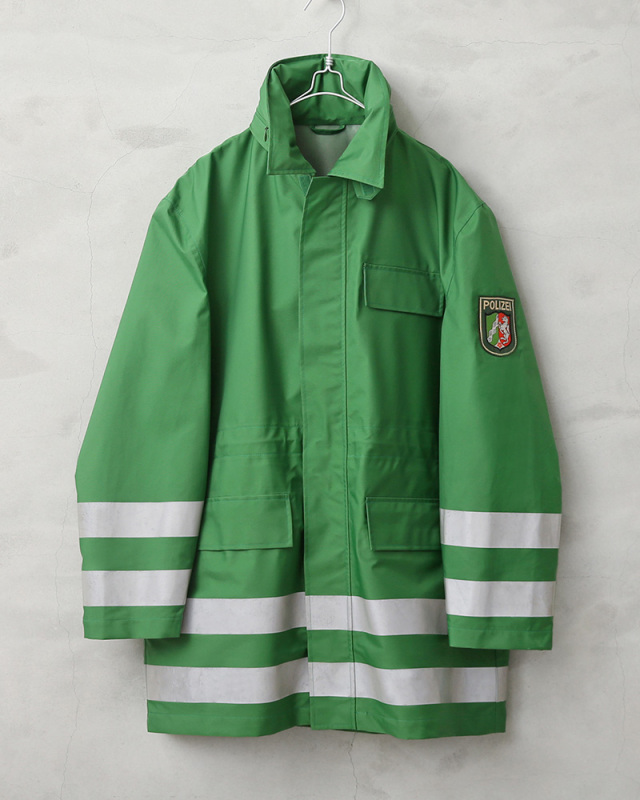 ミリタリー 卸売 仕入れ 問屋 実物 USED ドイツ警察 WATERPROOF
