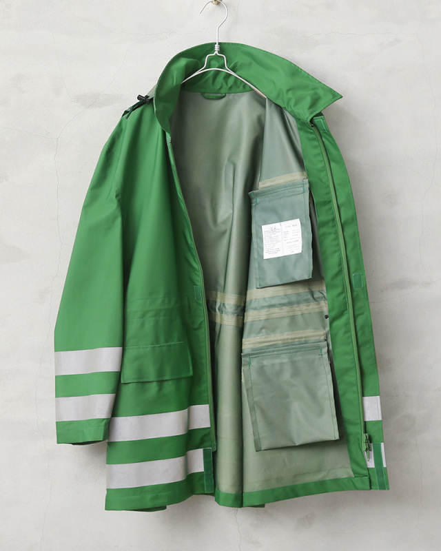 ミリタリー 卸売 仕入れ 問屋 実物 USED ドイツ警察 WATERPROOF