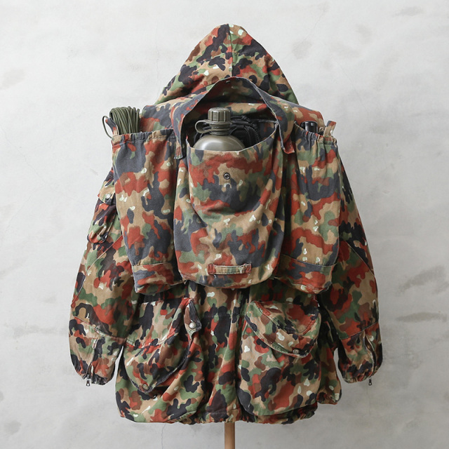 ミリタリー 卸売 仕入れ 問屋 実物 USED スイス軍 M-60 マウンテン