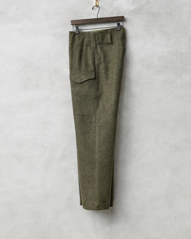 ミリタリー,卸売,仕入れ,問屋,実物,新品,デッドストック,カナダ軍