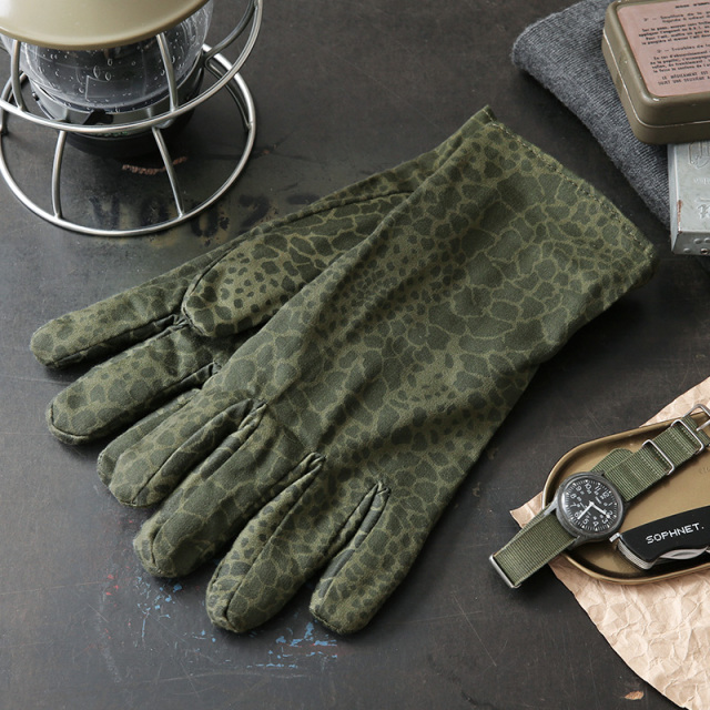 実物 新品 デッドストック ポーランド軍 ウィンターグローブ PUMA迷彩