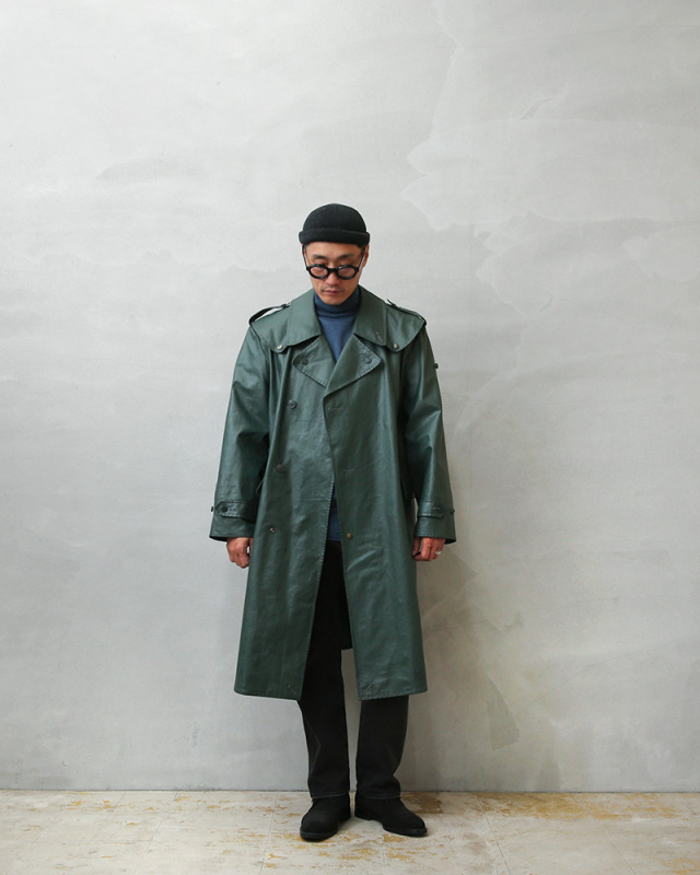 ミリタリー 卸売 仕入れ 問屋 実物 USED スイス軍 PVCレザー レインコート