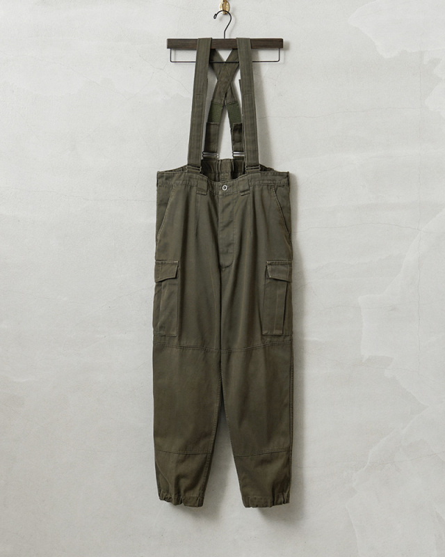 ミリタリー 卸売 仕入れ 問屋 実物 USED オーストリア軍 ダブルニー