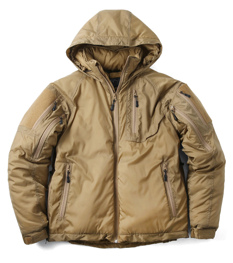 実物 新品 米軍 Beyond製 A7 AXIOS COLD ジャケット COYOTE