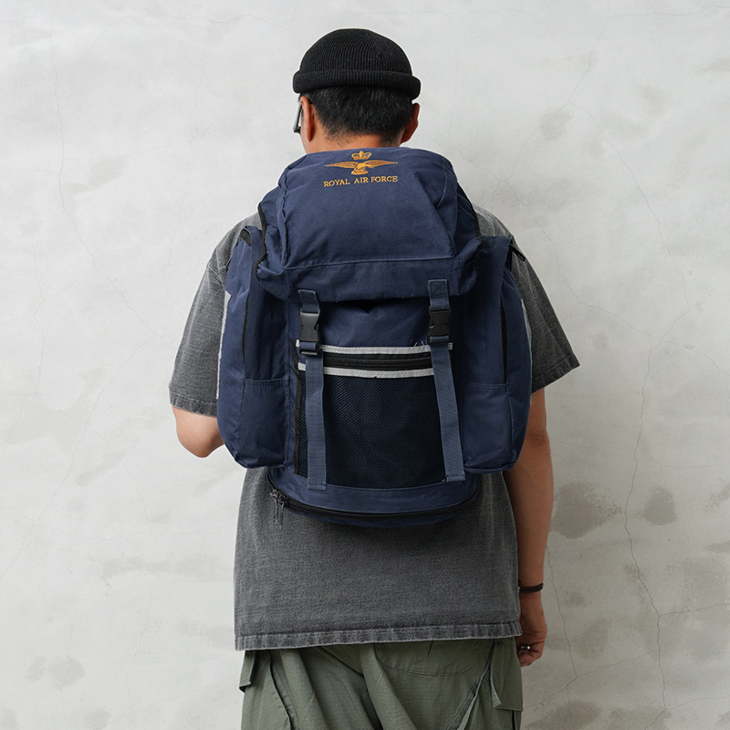 実物 USED イギリス軍 ROYAL AIR FORCE バックパック イーグルマーク