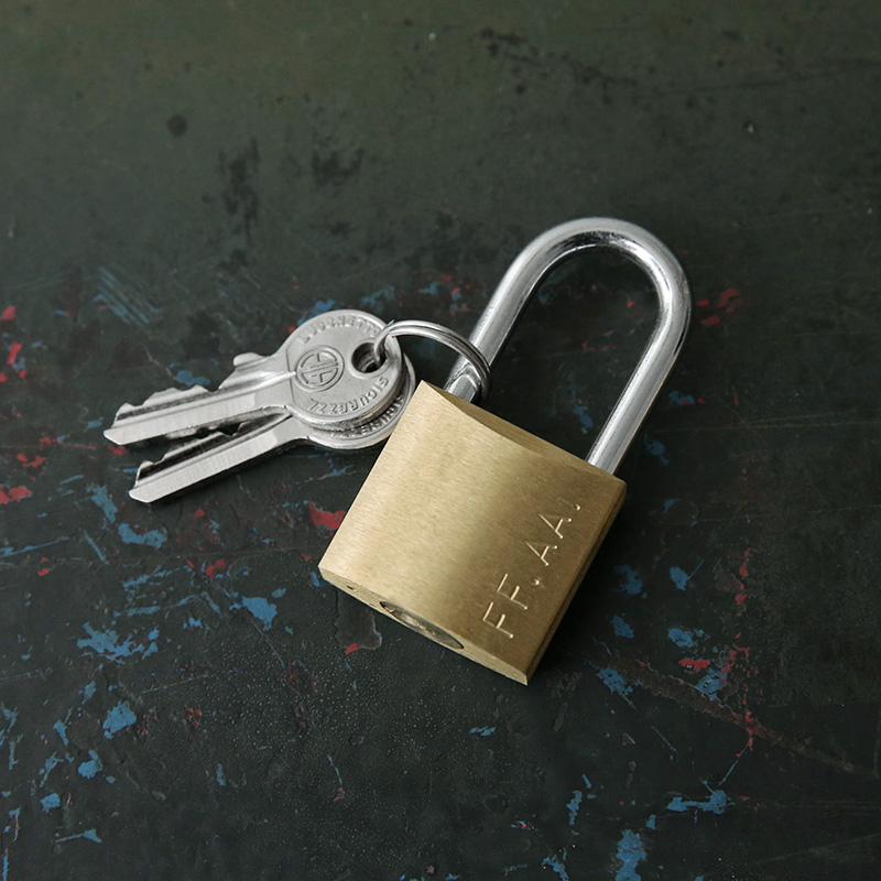 実物 新品 イタリア軍 METAL PADLOCK（メタル パドロック）南京錠【T】