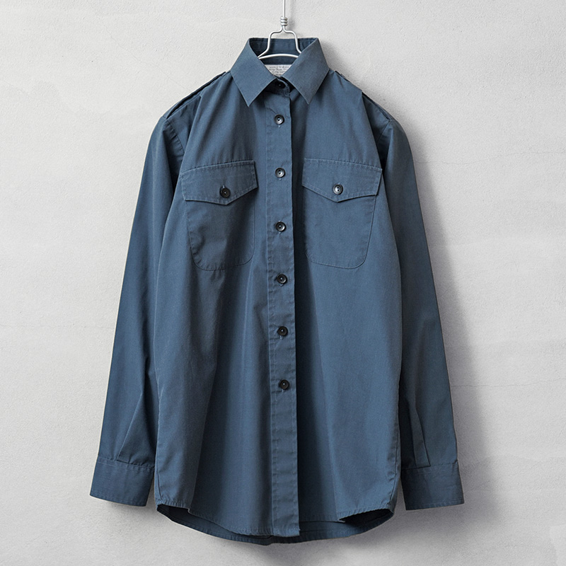 実物 USED イギリス軍 レディース ROYAL AIR FORCE（RAF）MID BLUE ロングスリーブ オフィサーシャツ