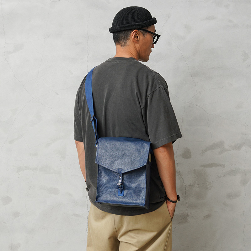 実物 USED ルーマニア軍 M74 ガスマスクバッグ BLUE