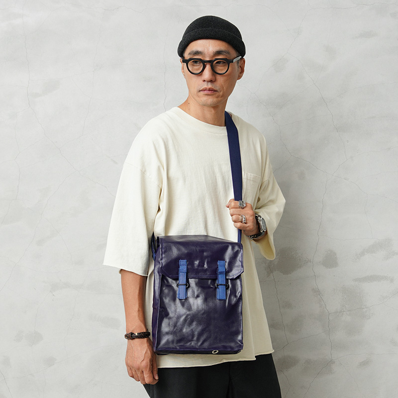 実物 USED ルーマニア軍 ダブルストラップ ガスマスクバッグ NAVY