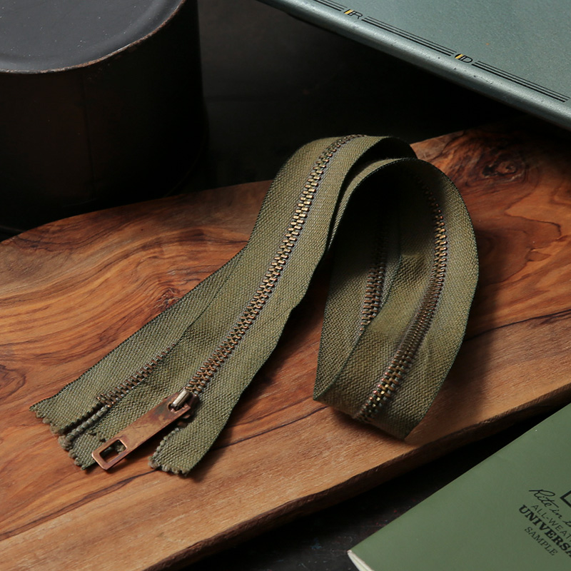 デッドストック 1960～80年代 ヴィンテージ ブラスジッパー OD【T】