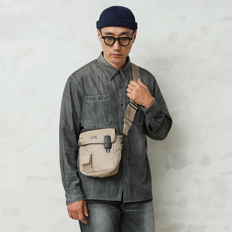 実物 新品 デッドストック 米軍 2QT ウォーターキャンティーンカバー ショルダーバッグ TAN
