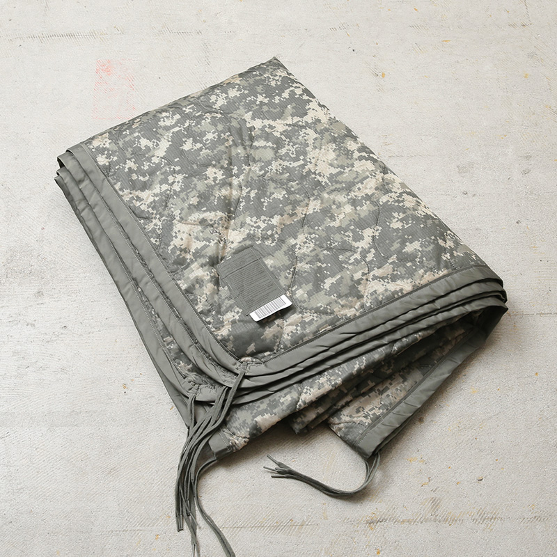 実物 USED 米軍 ポンチョライナー ACU（UCP）