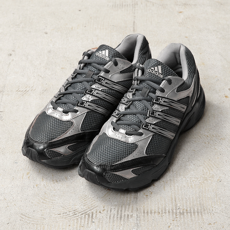 実物 USED ドイツ軍 adidas社製 トレーニングシューズ VANQUISHモデル