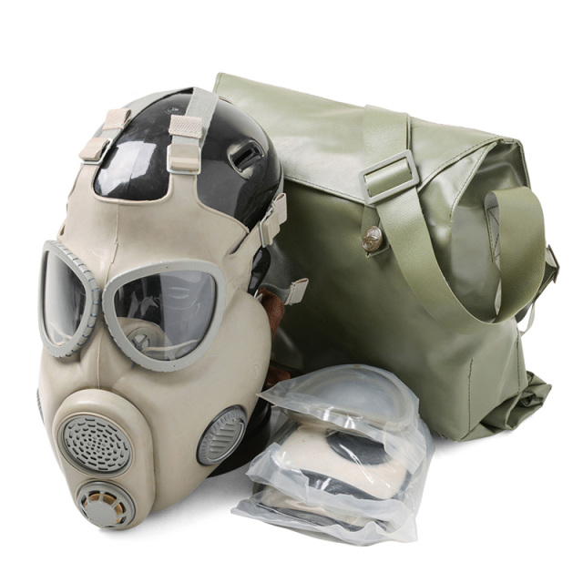 実物 新品 チェコ軍 M10ガスマスク