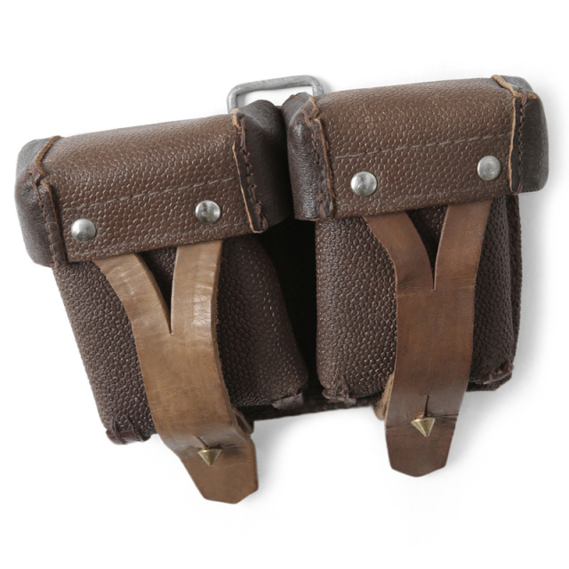 実物 USED ロシア軍 アムニッション レザー ベルトポーチ