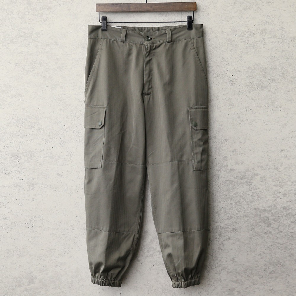 希少サイズ 実物 新品 デッドストック フランス軍 F-1 カーゴパンツ ヘリンボーンツイル OD
